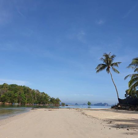 Sino Siam Hotel Klong Muang Beach Bagian luar foto